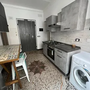 Appartamento Grey House, Genova